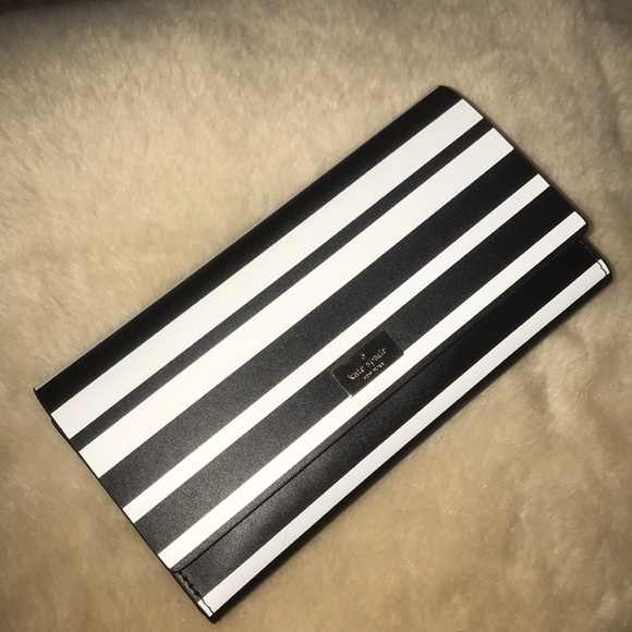 kate spade Handbags - Kate Spade wallet